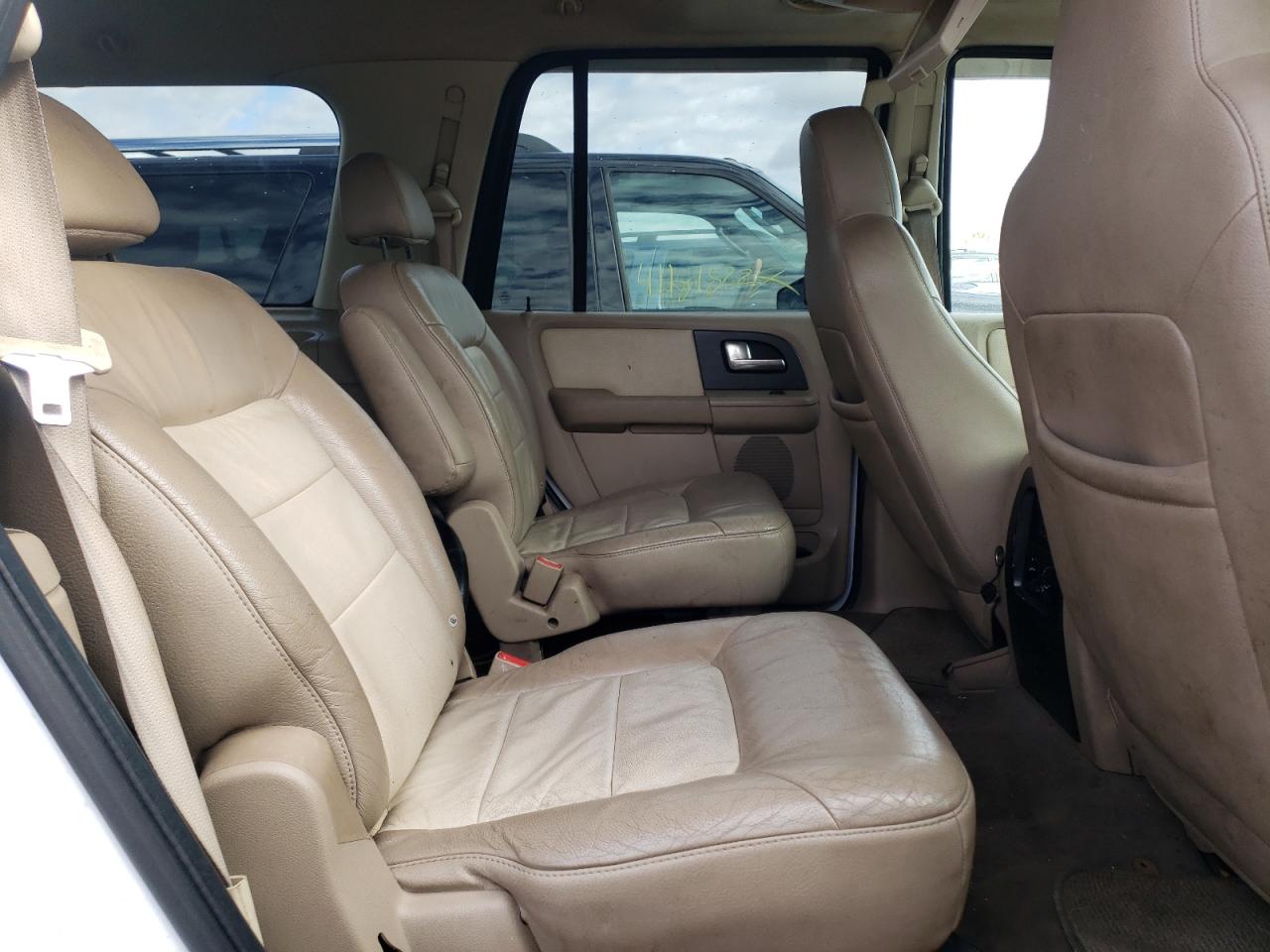 Photo 6 from auction – 2003 FORD EXPEDITION with VIN 1FMFU18L93LA81582