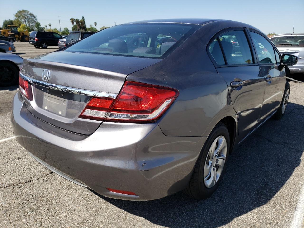 Photo 4 from auction – 2014 HONDA CIVIC LX with VIN 19XFB2F57EE259442