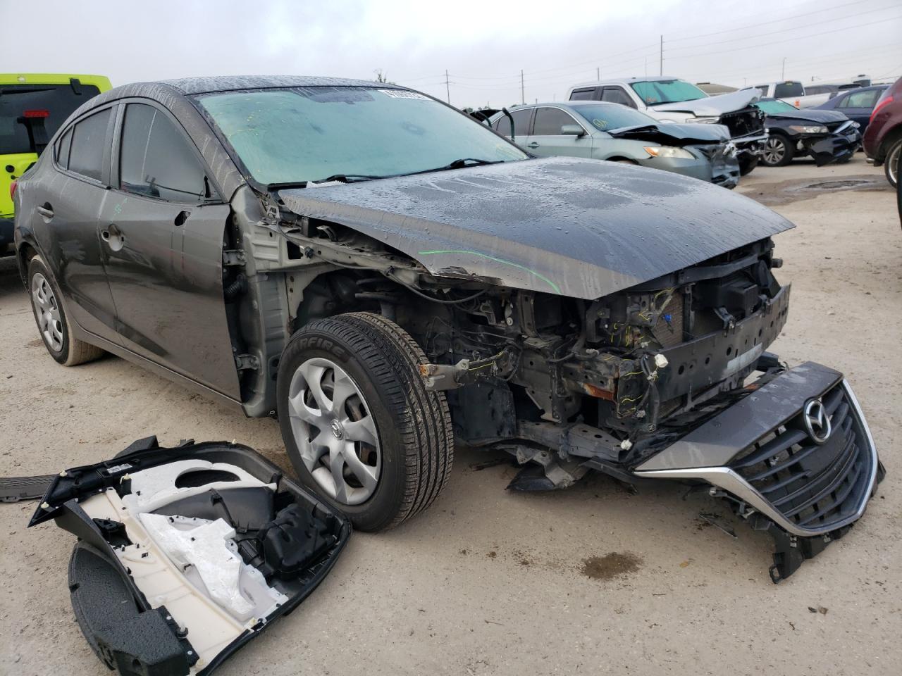 Photo 1 from auction – 2015 MAZDA 3 SV with VIN JM1BM1T73F1272623