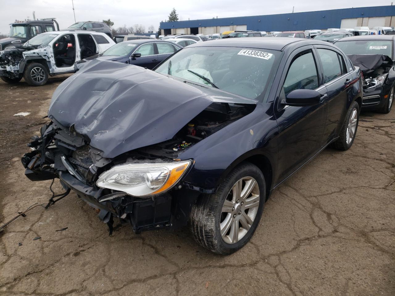 Photo 2 from auction – 2012 CHRYSLER 200 TOURIN with VIN 1C3CCBBG3CN304803