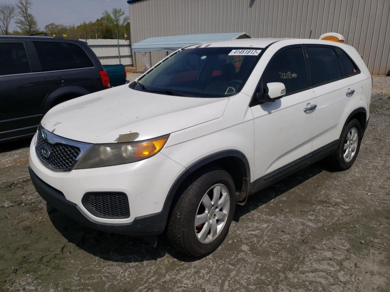 Photo 2 from auction – 2011 KIA SORENTO BA with VIN 5XYKT3A18BG080315