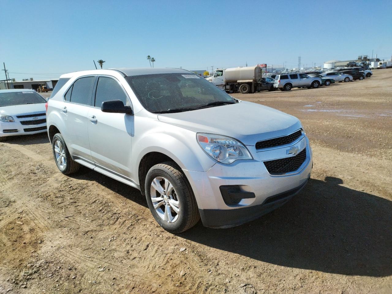 CHEVROLET EQUINOX LS 2015 with VIN 2GNALAEK6F1175868 - Photo from auction