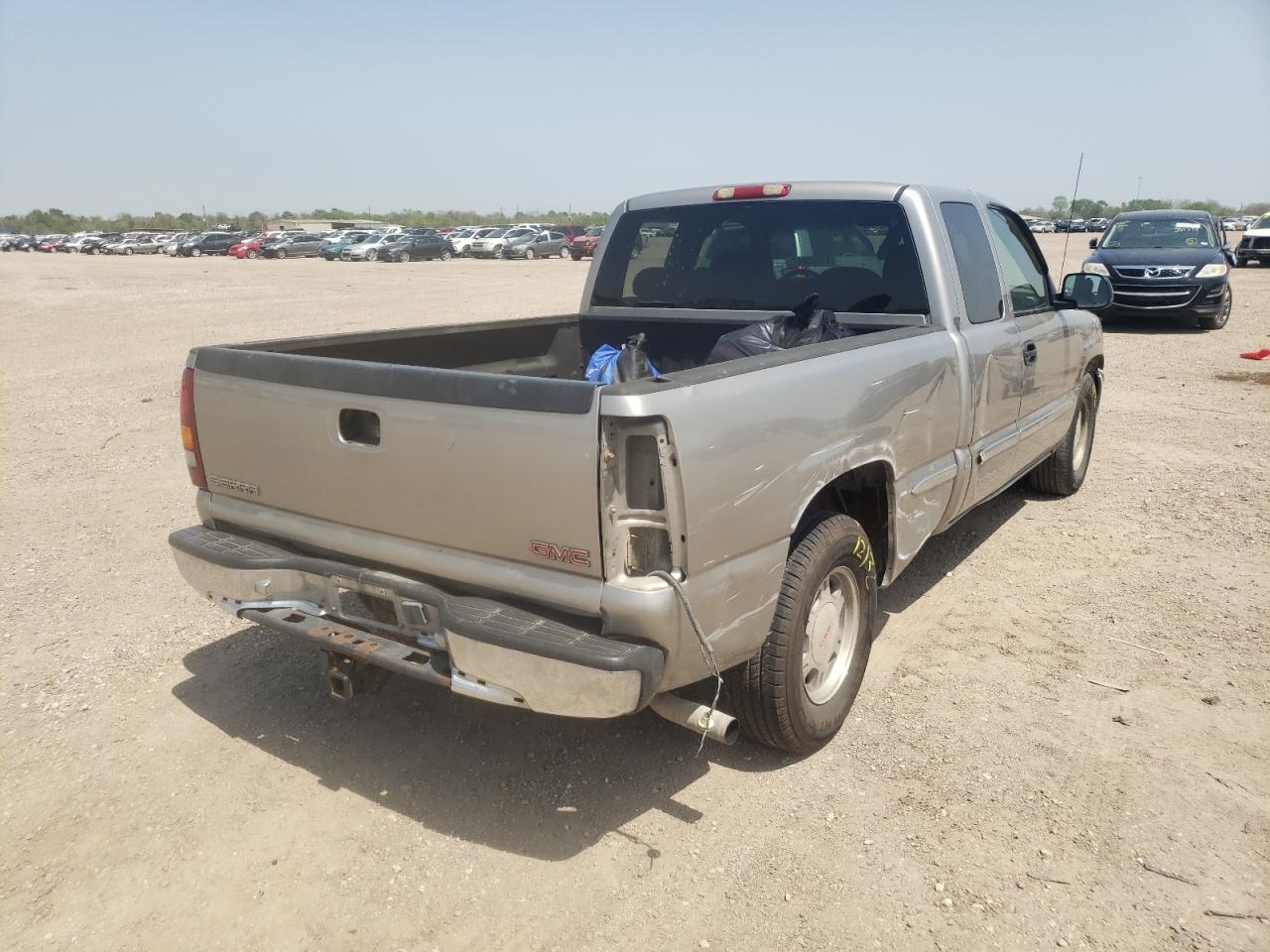Photo 4 from auction – 2001 GMC NEW SIERRA with VIN 2GTEC19T411315857