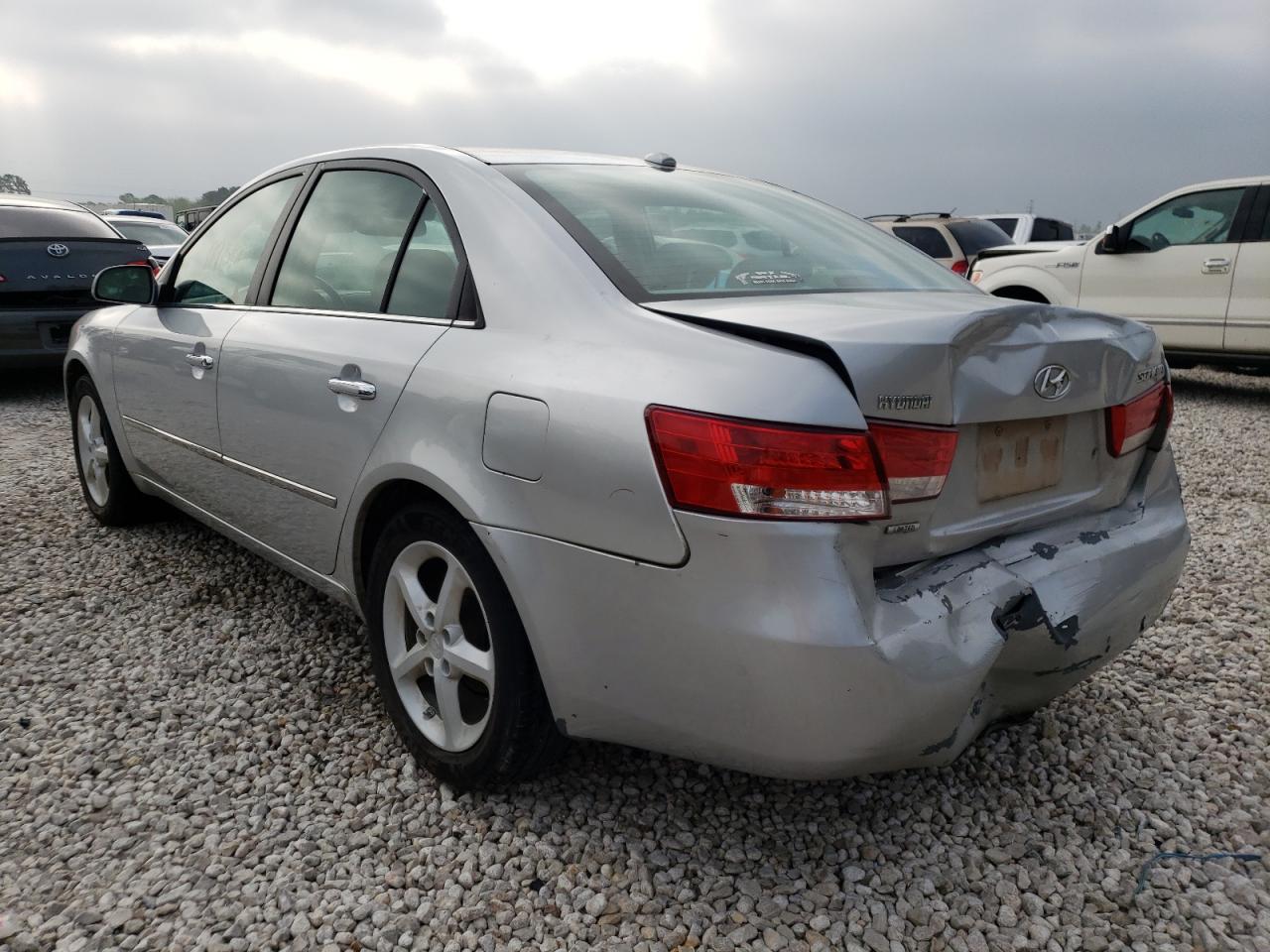 Photo 3 from auction – 2008 HYUNDAI SONATA SE with VIN 5NPEU46C68H299110