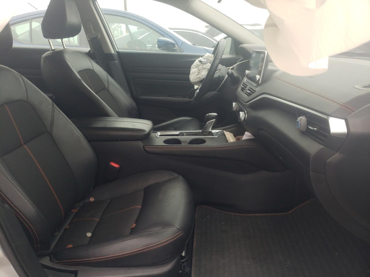 Photo 5 from auction – 2019 NISSAN ALTIMA SR with VIN 1N4BL4CVXKC160263