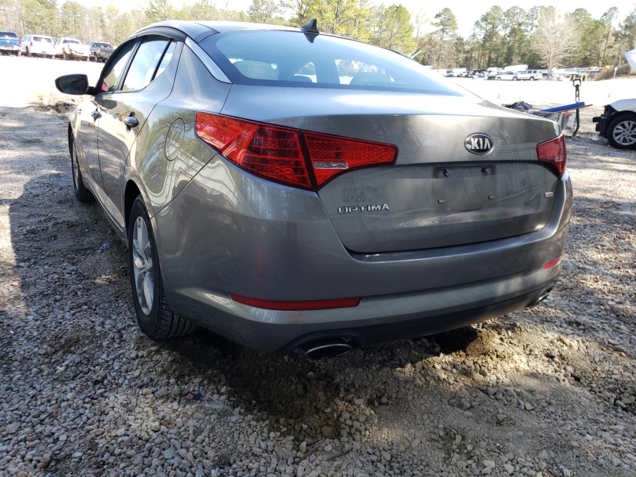 Photo 3 from auction – 2013 KIA OPTIMA LX with VIN 5XXGM4A77DG117231