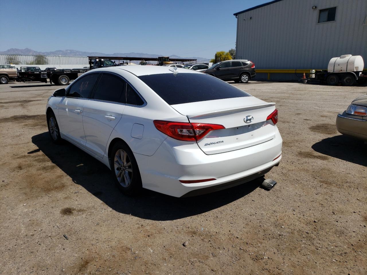 Photo 3 from auction – 2016 HYUNDAI SONATA SE with VIN 5NPE24AF3GH277586