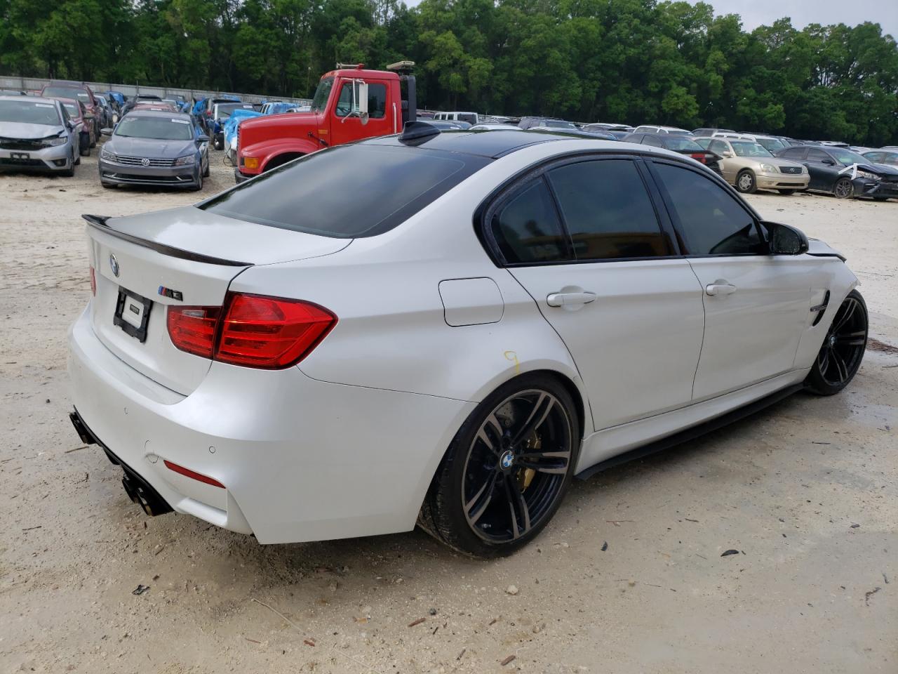 Photo 4 from auction – 2015 BMW M3 with VIN WBS3C9C57FP805051