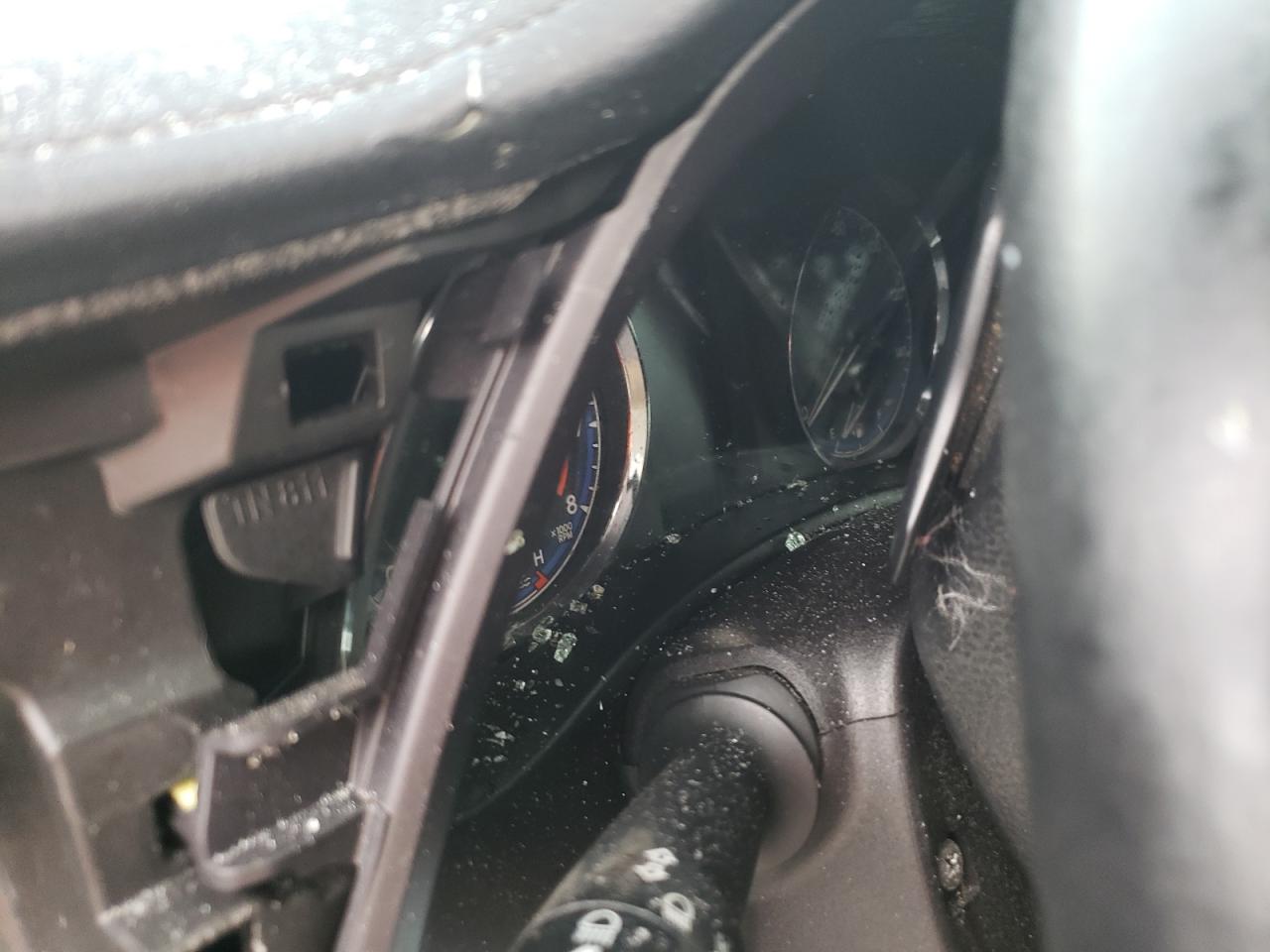 Photo 8 from auction – 2018 TOYOTA COROLLA L with VIN 5YFBURHE5JP794857