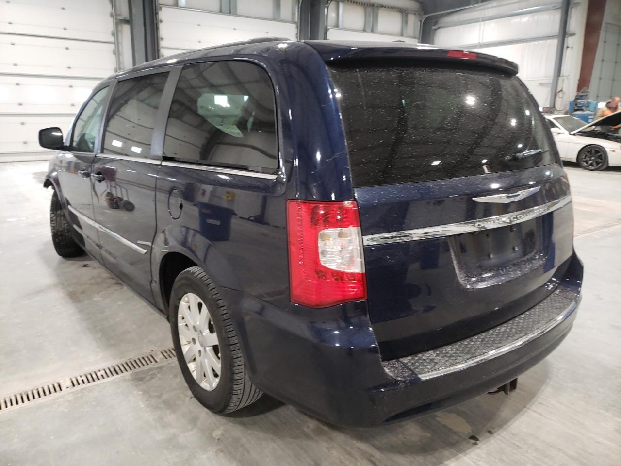 Photo 3 from auction – 2012 CHRYSLER TOWN & COU with VIN 2C4RC1BG9CR221119