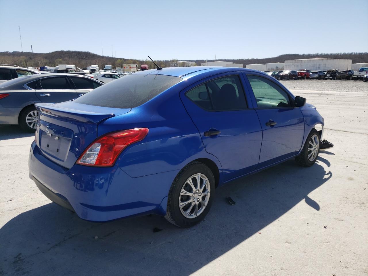 Photo 4 from auction – 2016 NISSAN VERSA S with VIN 3N1CN7AP6GL904972
