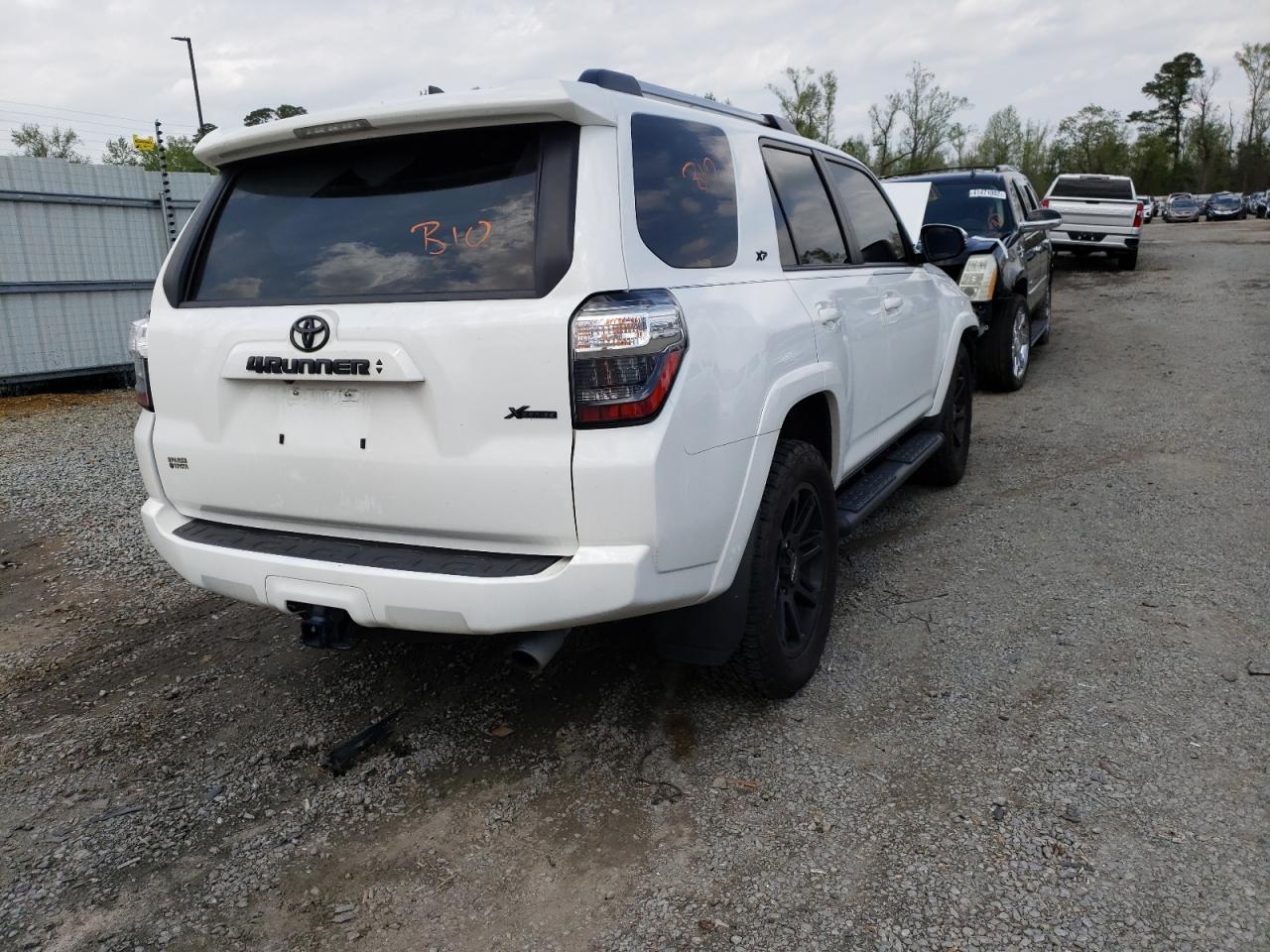 Photo 4 from auction – 2021 TOYOTA 4RUNNER SR with VIN JTEFU5JR5M5242134