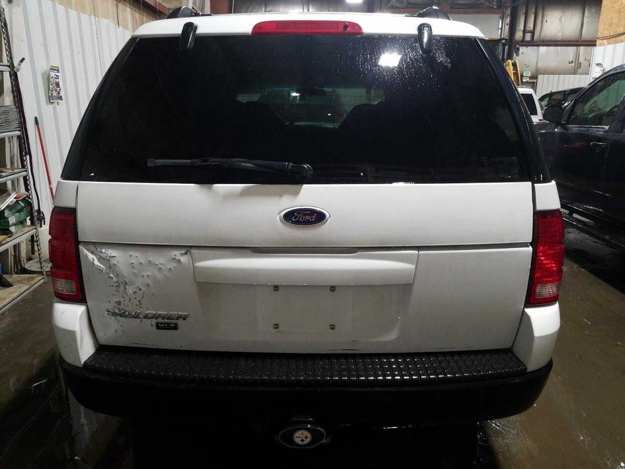 Photo 9 from auction – 2002 FORD EXPLORER X with VIN 1FMZU73E62ZA34157