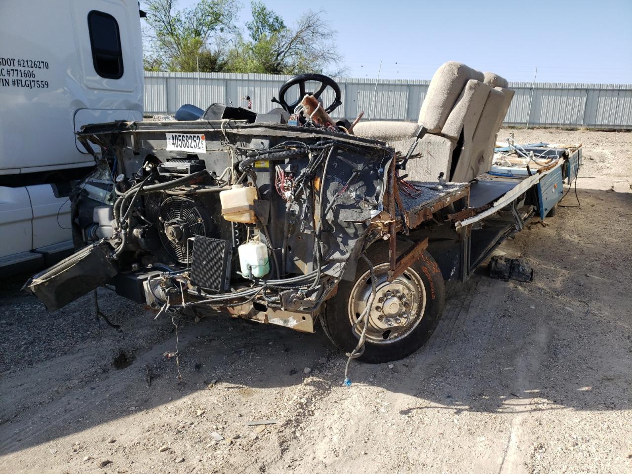 Photo 2 from auction – 1997 NATI SEA BREEZE with VIN 1GBLP37J2V3301484