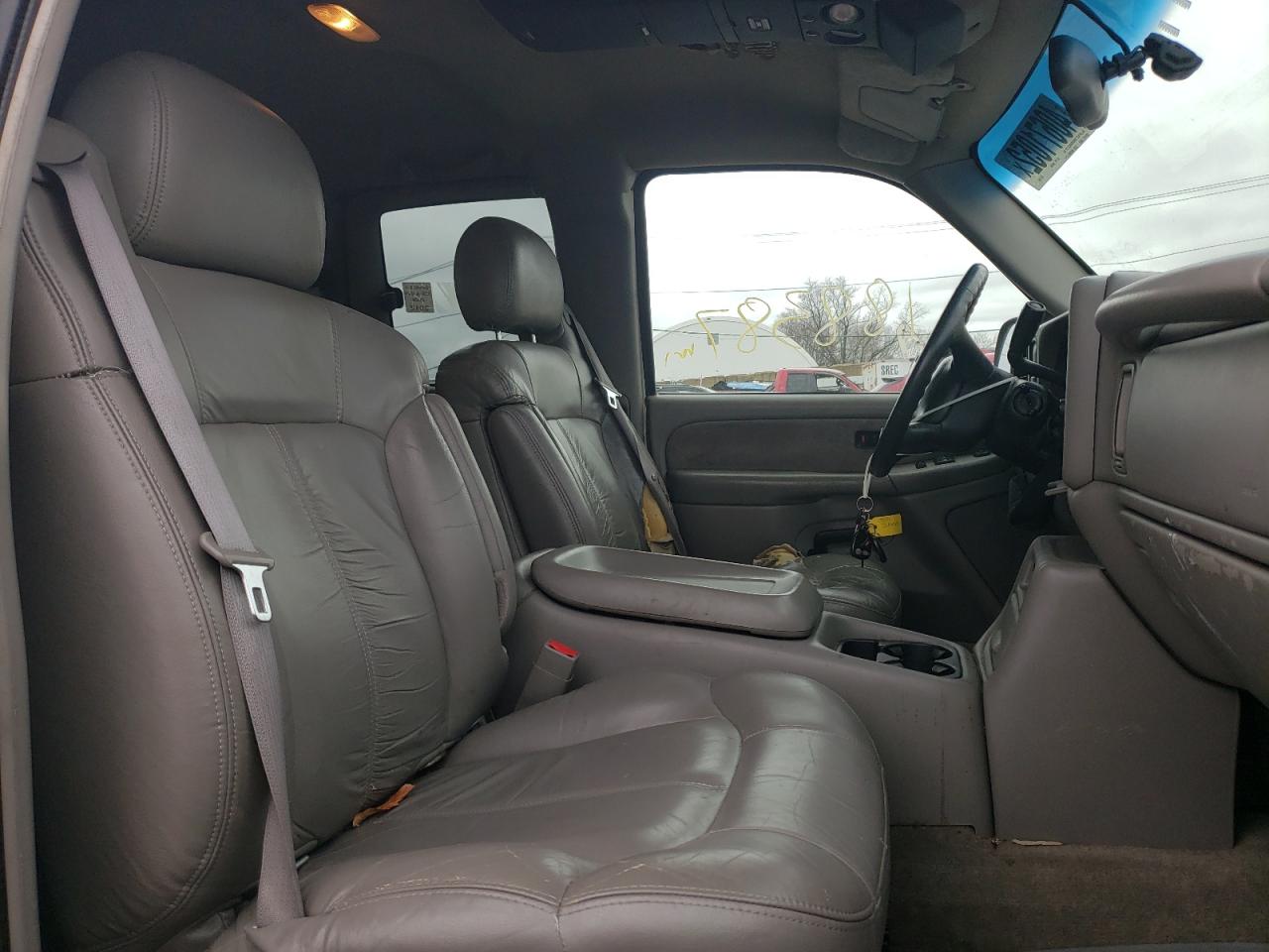 Photo 5 from auction – 2001 CHEVROLET SILVERADO with VIN 1GCHK29161E181341