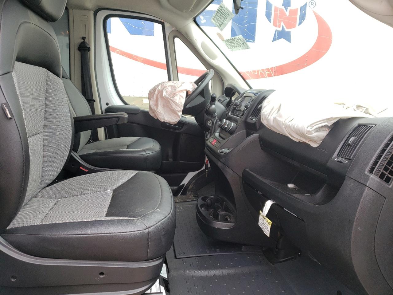 Photo 5 from auction – 2019 RAM PROMASTER with VIN 3C6TRVDG9KE533814