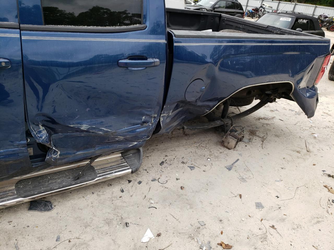 Photo 9 from auction – 2017 CHEVROLET SILVERADO with VIN 1GCRCREC9HZ326344