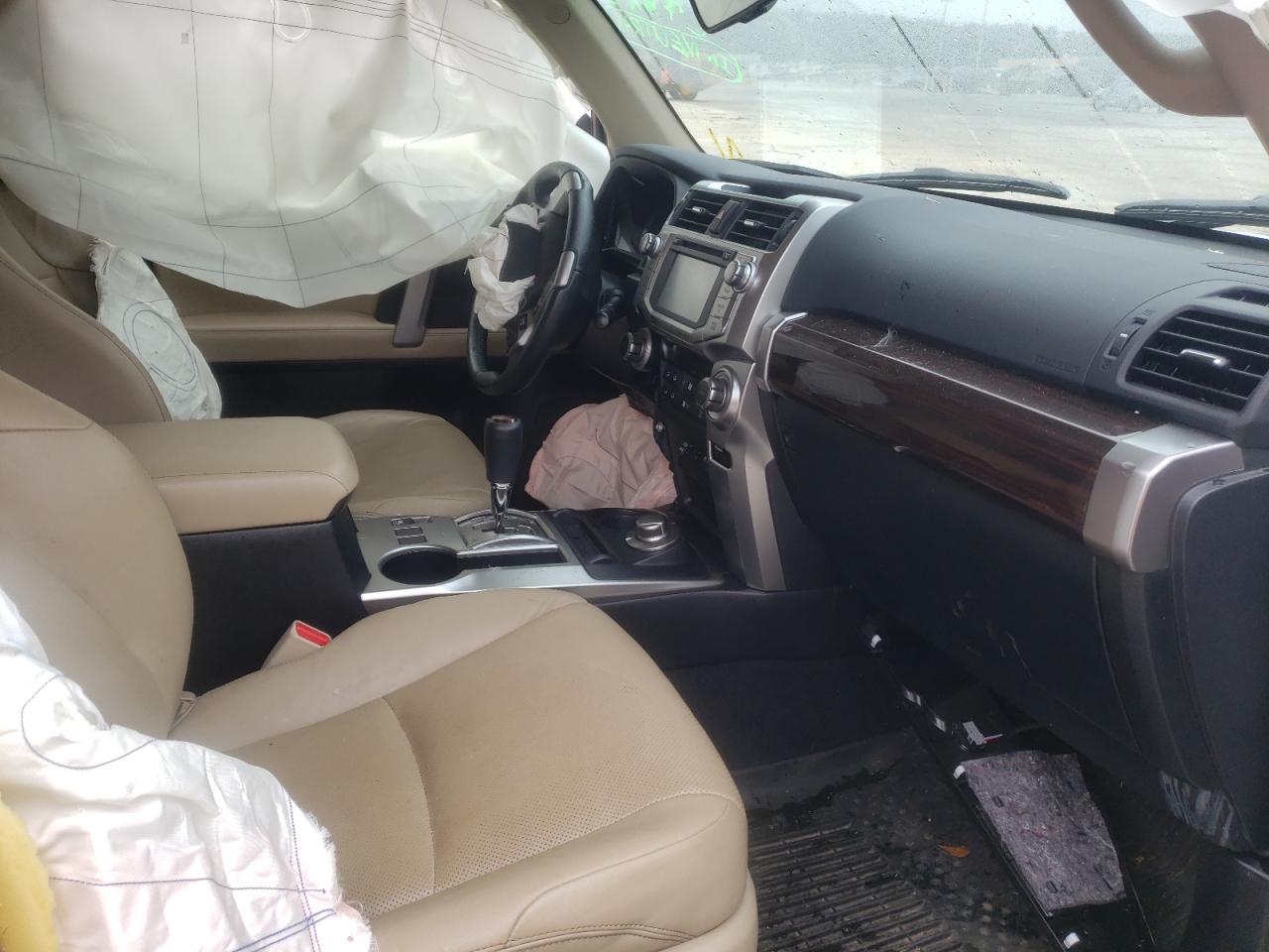 Photo 5 from auction – 2018 TOYOTA 4RUNNER SR with VIN JTEBU5JR0J5571222