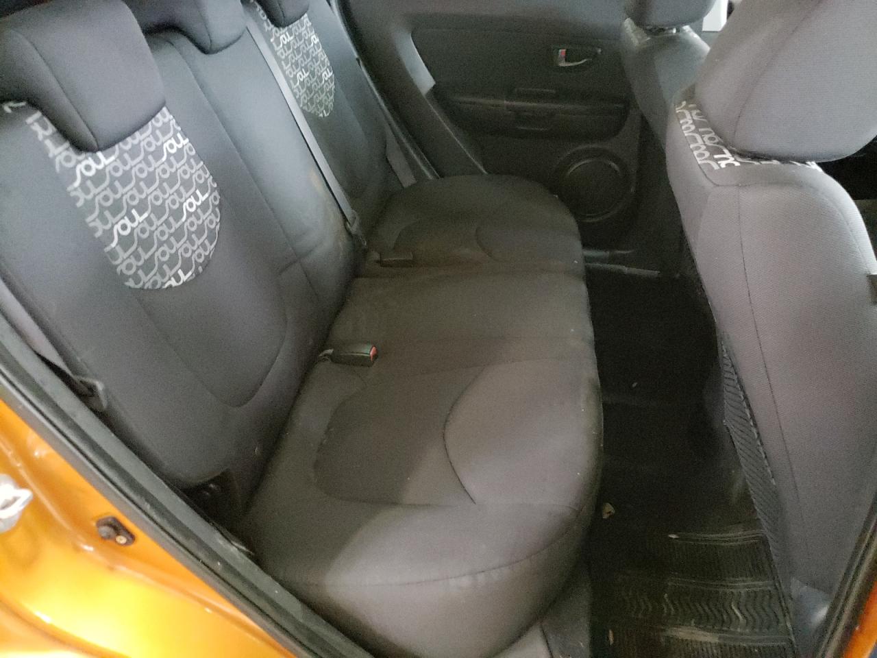 Photo 6 from auction – 2010 KIA SOUL + with VIN KNDJT2A25A7109862