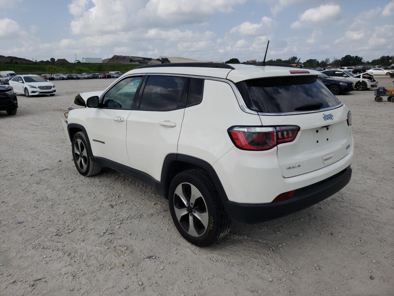 Photo 3 from auction – 2018 JEEP COMPASS LA with VIN 3C4NJDBB8JT150550