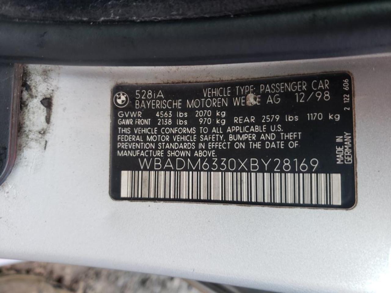 Photo 10 from auction – 1999 BMW 528 I AUTO with VIN WBADM6330XBY28169