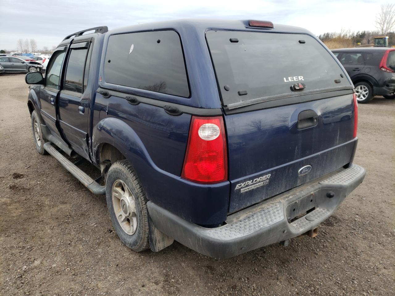 Photo 3 from auction – 2004 FORD EXPLORER S with VIN 1FMZU77K24UC03719