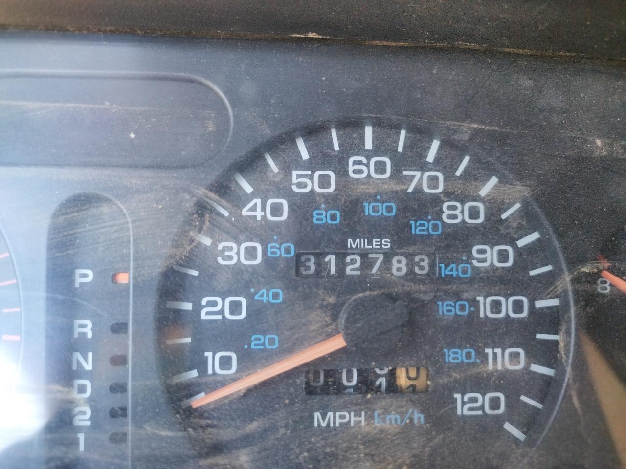 Photo 8 from auction – 1996 DODGE RAM 2500 with VIN 1B7KF23C7TJ157547