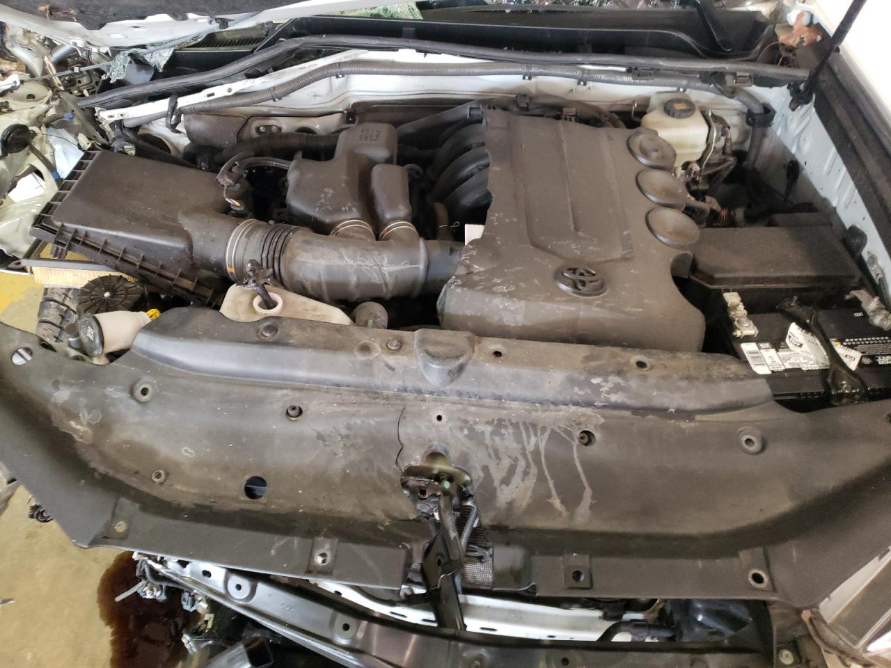 Photo 7 from auction – 2019 TOYOTA 4RUNNER SR with VIN JTEBU5JR7K5700865