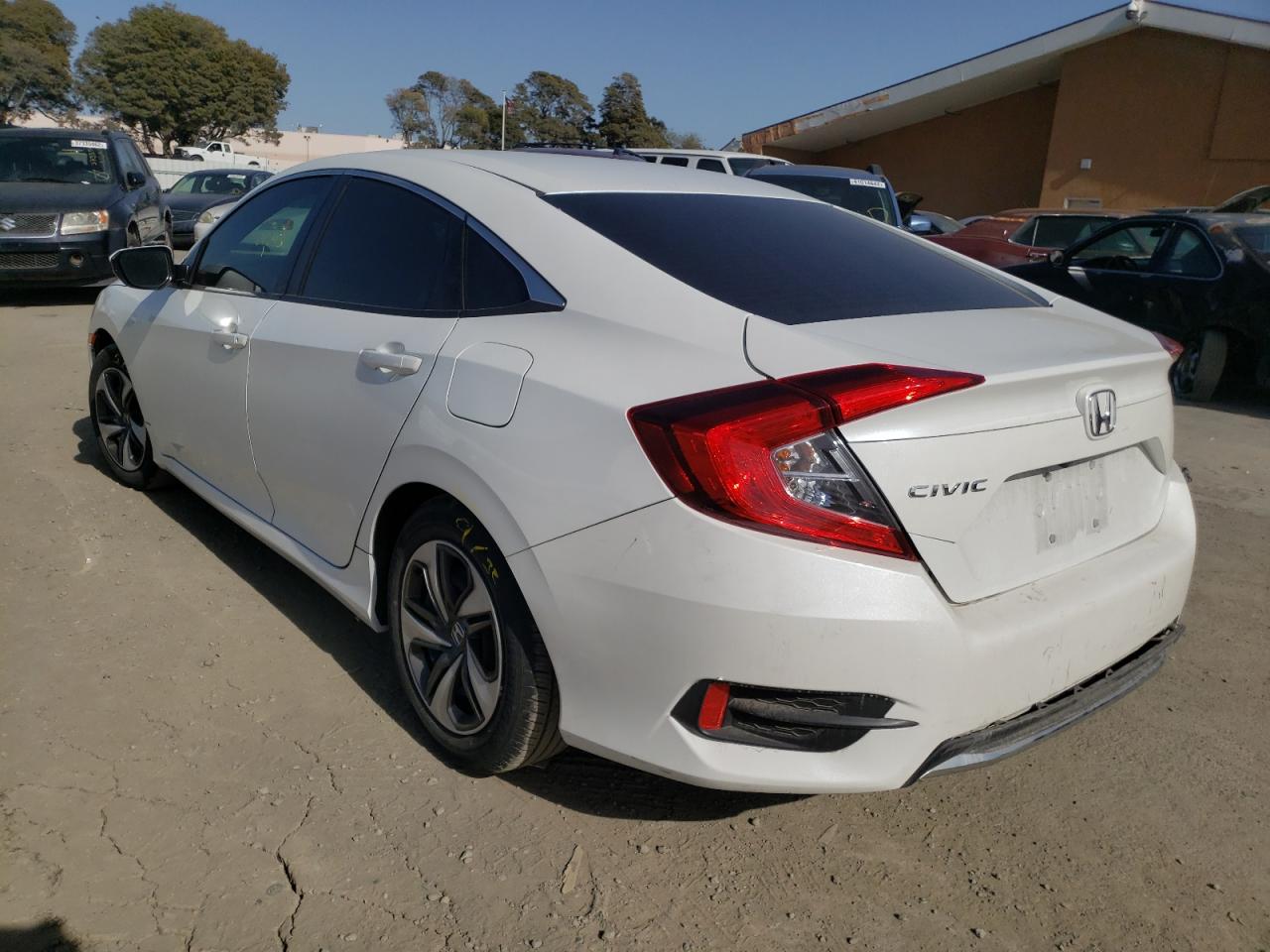 Photo 3 from auction – 2019 HONDA CIVIC LX with VIN 19XFC2F63KE206089