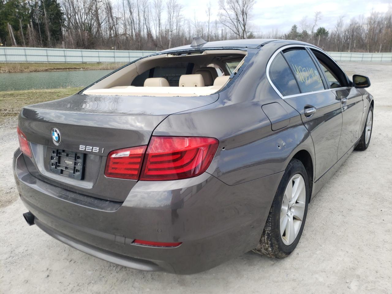 Photo 4 from auction – 2012 BMW 528 XI with VIN WBAXH5C50CC594942