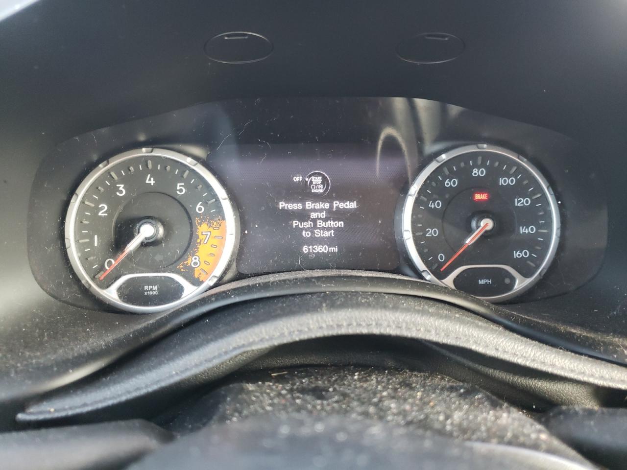 Photo 8 from auction – 2017 JEEP RENEGADE T with VIN ZACCJBCB2HPG62073