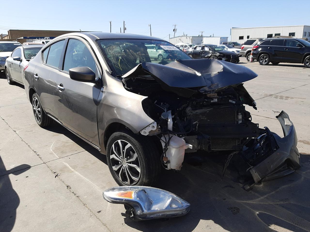 NISSAN VERSA S 2017 with VIN 3N1CN7AP0HK431268 - Photo from auction