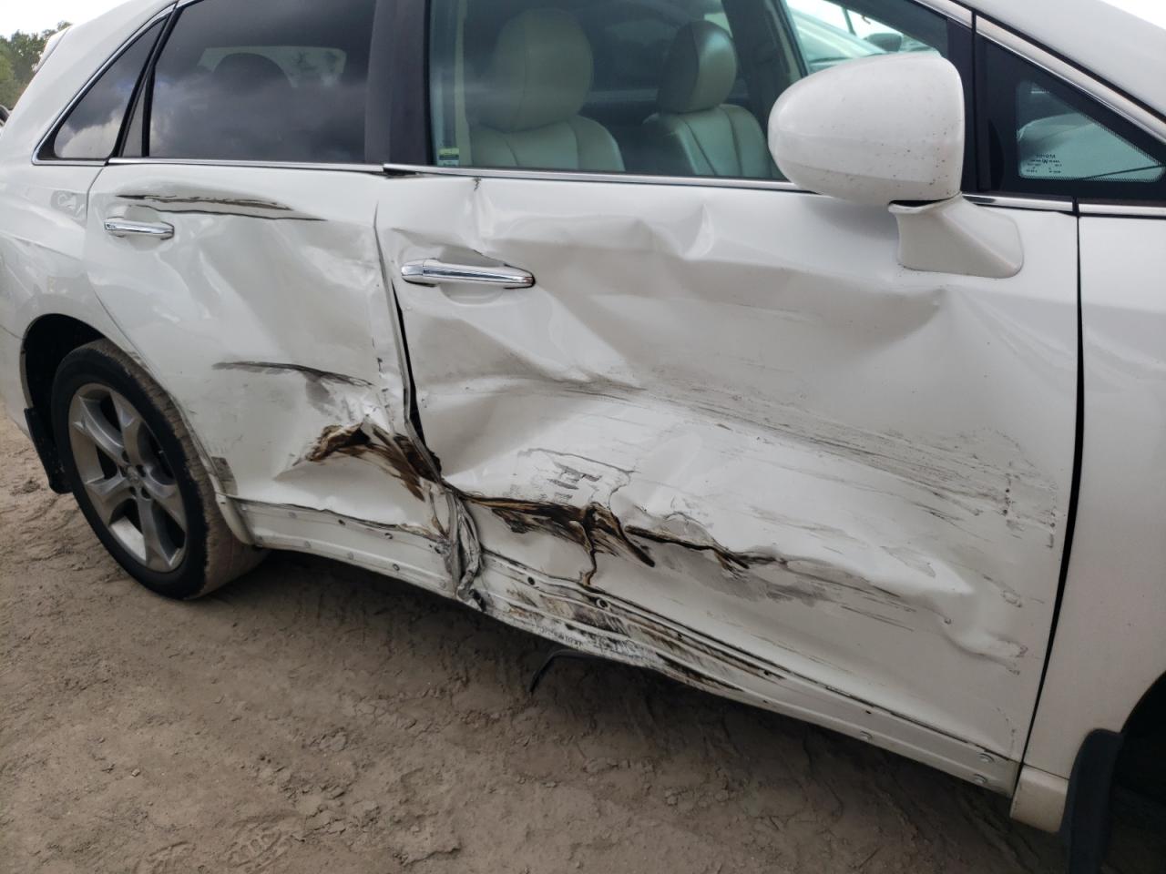 Photo 9 from auction – 2010 TOYOTA VENZA with VIN 4T3ZK3BB7AU033768