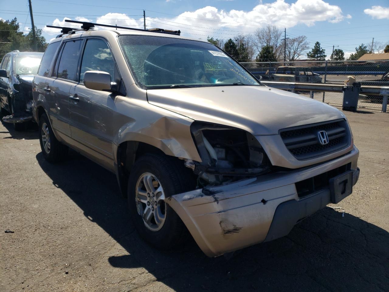 HONDA PILOT EXL 2004 with VIN 2HKYF18654H562145 - Photo from auction