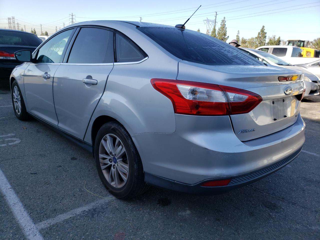 Photo 3 from auction – 2012 FORD FOCUS SEL with VIN 1FAHP3H24CL169517