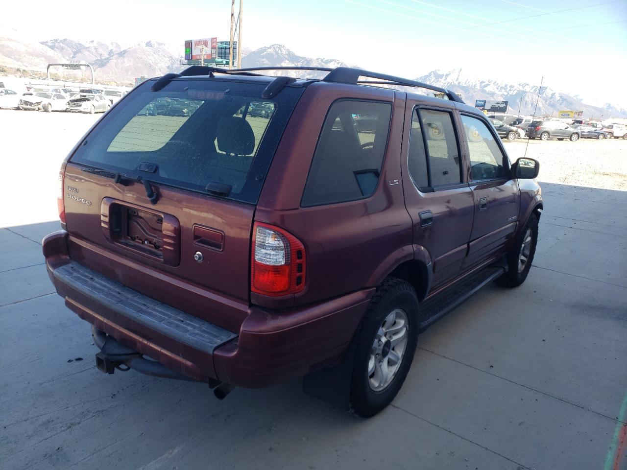 Photo 4 from auction – 2002 ISUZU RODEO S with VIN 4S2DM58W324315872