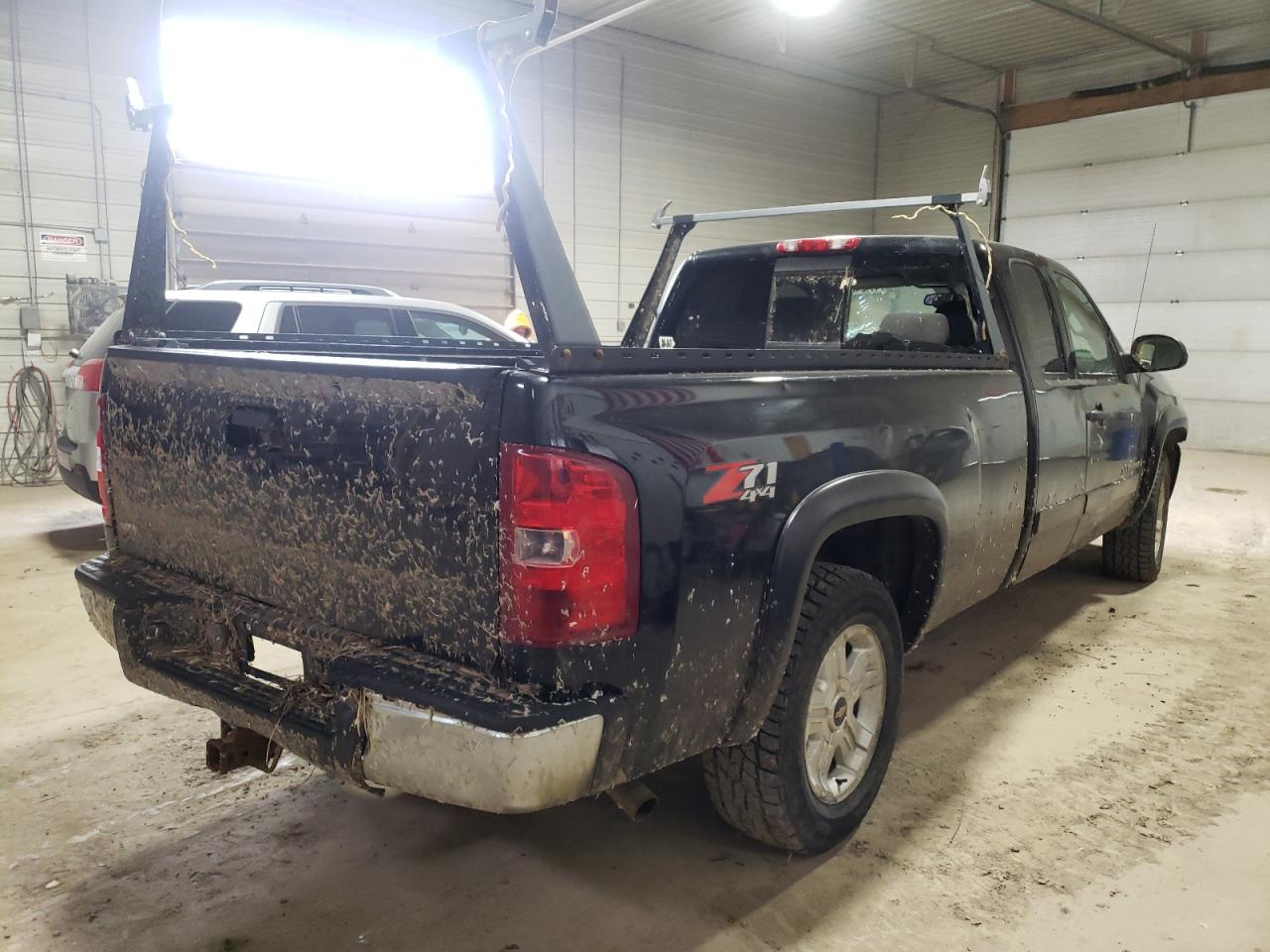 Photo 4 from auction – 2007 CHEVROLET SILVERADO with VIN 1GCEK19027E602081