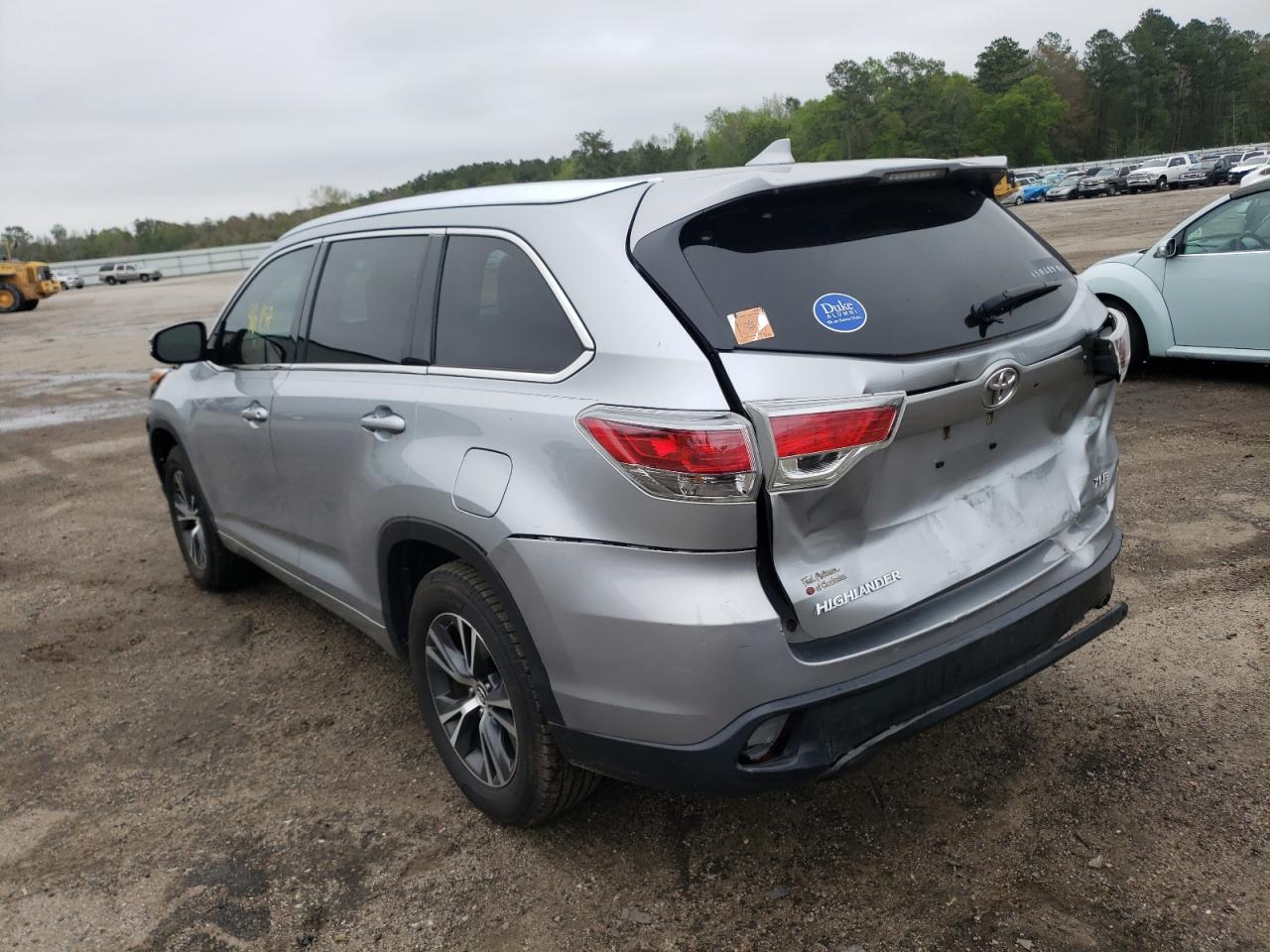 Photo 3 from auction – 2016 TOYOTA HIGHLANDER with VIN 5TDKKRFH5GS501218