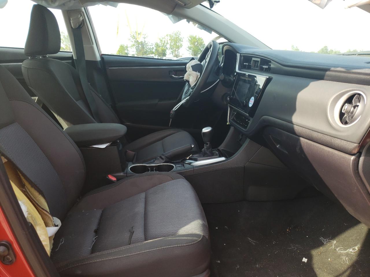 Photo 5 from auction – 2017 TOYOTA COROLLA L with VIN 5YFBURHE7HP649667