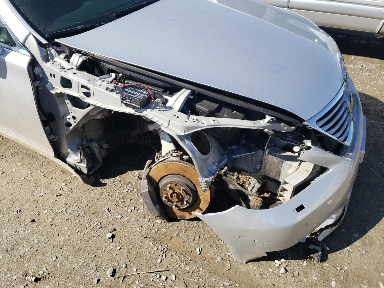 Photo 9 from auction – 2012 LEXUS LS 460 with VIN JTHCL5EF4C5013404