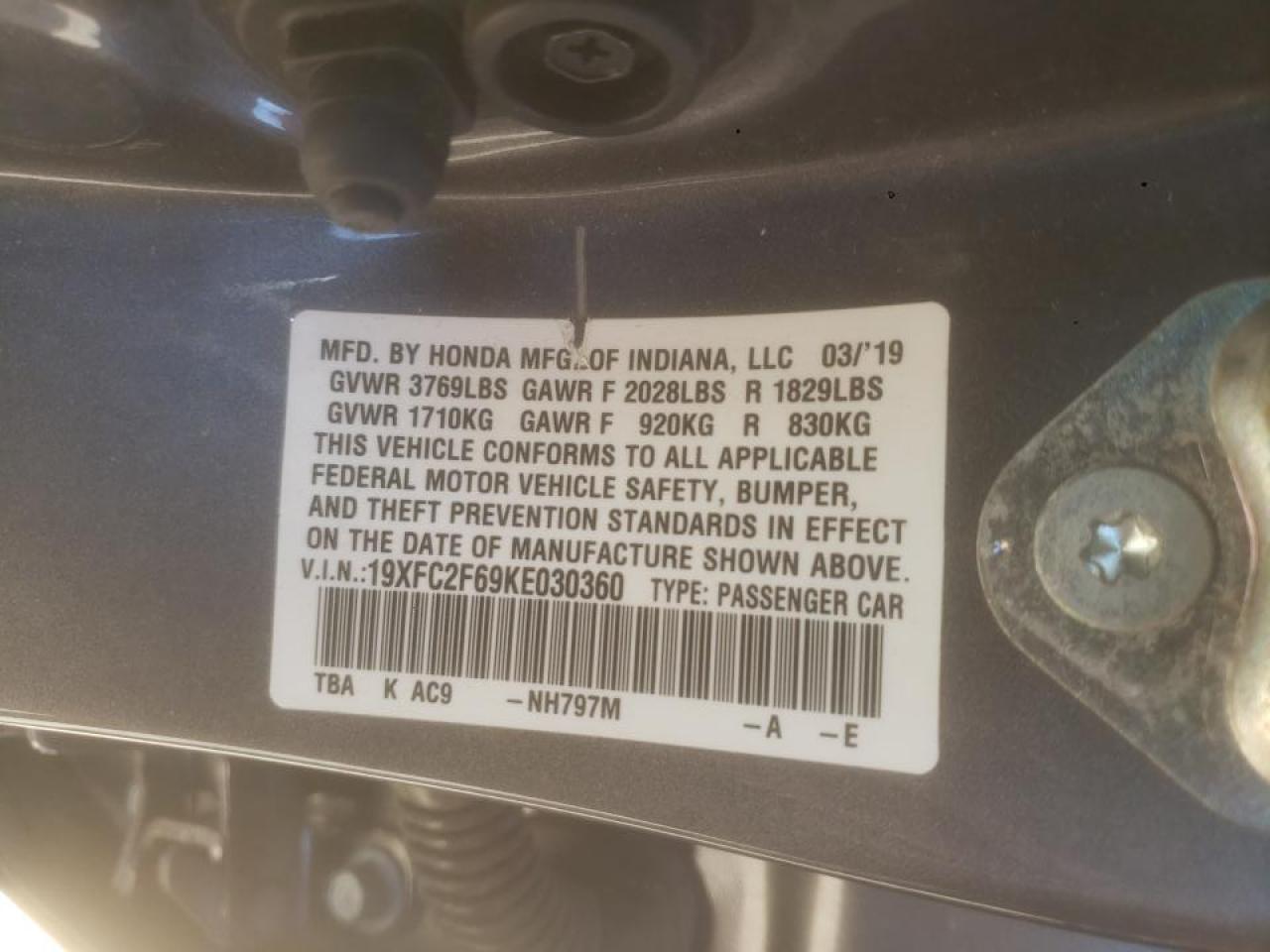 Photo 10 from auction – 2019 HONDA CIVIC LX with VIN 19XFC2F69KE030360