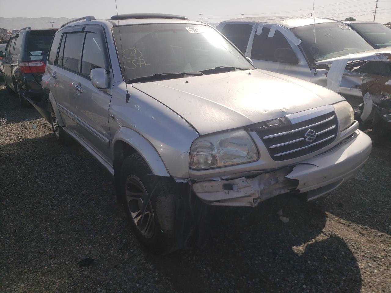 SUZUKI XL7 2002 with VIN JS3TX92V224128601 - Photo from auction