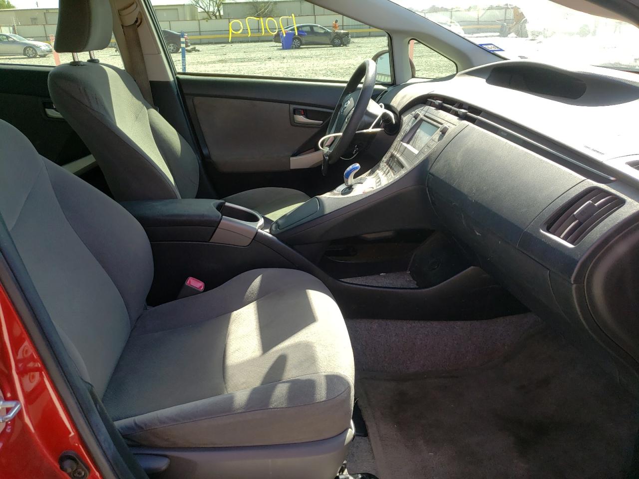 Photo 5 from auction – 2012 TOYOTA PRIUS with VIN JTDKN3DU6C1545174