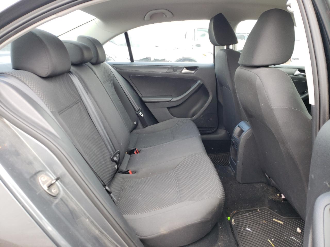 Photo 6 from auction – 2014 VOLKSWAGEN JETTA BASE with VIN 3VW2K7AJ2EM352792