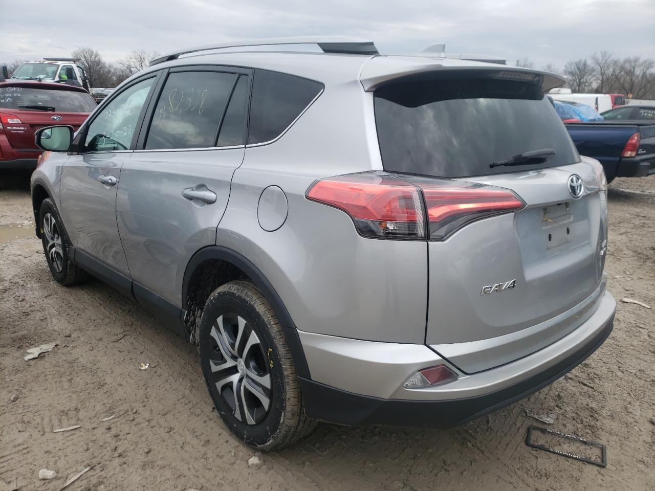 Photo 3 from auction – 2017 TOYOTA RAV4 LE with VIN 2T3BFREV1HW613641
