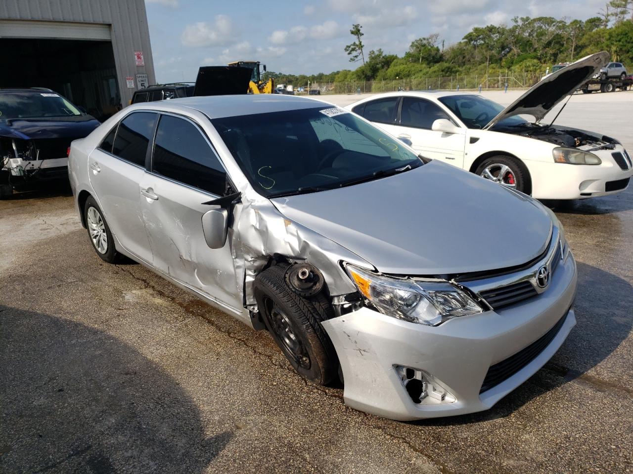 TOYOTA CAMRY L 2014 with VIN 4T1BF1FK4EU844253 - Photo from auction
