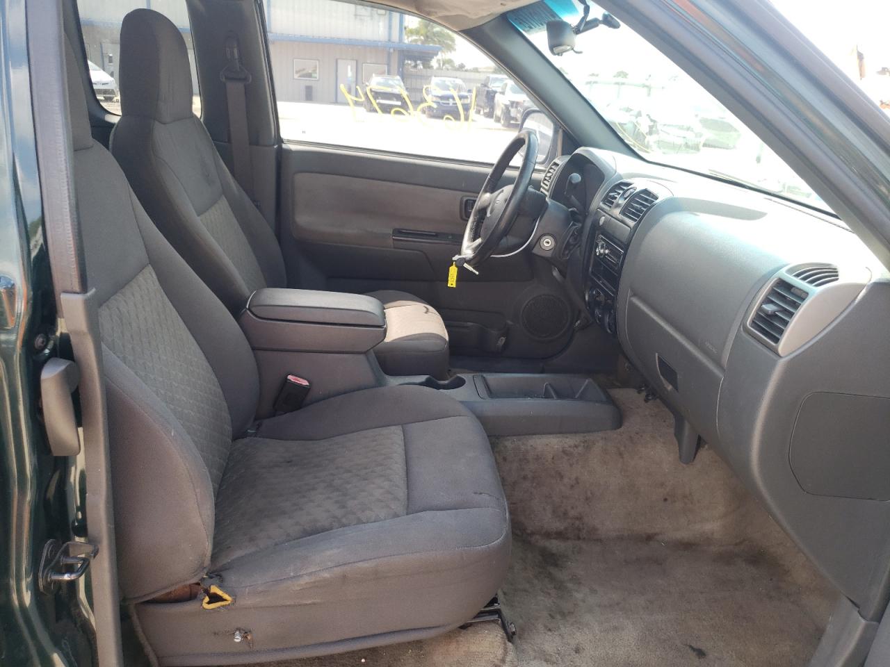 Photo 5 from auction – 2004 GMC CANYON with VIN 1GTDS196648169505
