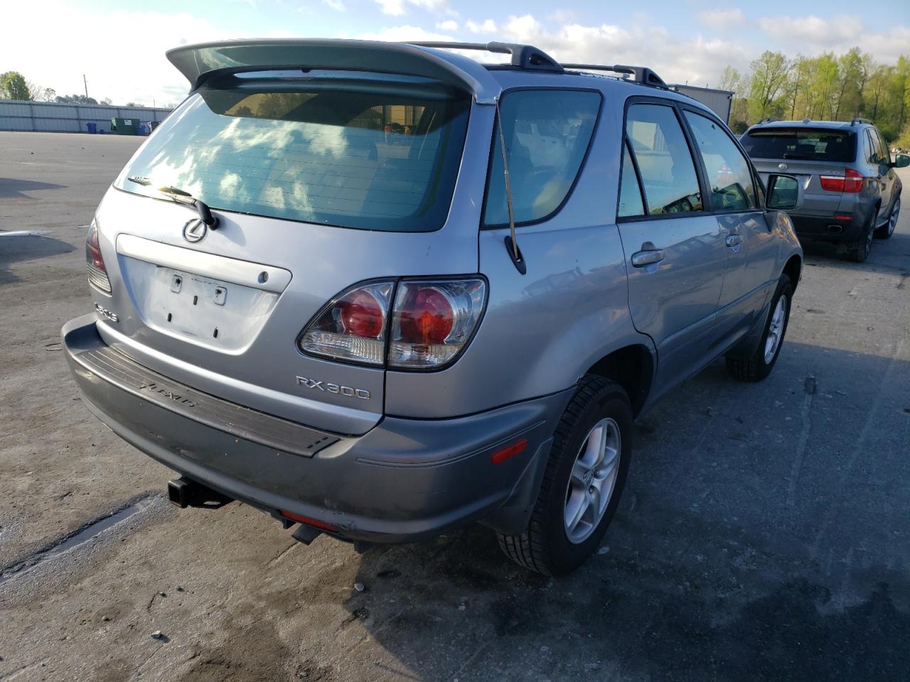 Photo 4 from auction – 2003 LEXUS RX 300 with VIN JTJHF10UX30299511