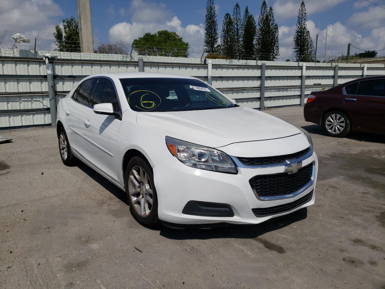 CHEVROLET MALIBU 1LT 2015 with VIN 1G11C5SL3FF238195 - Photo from auction