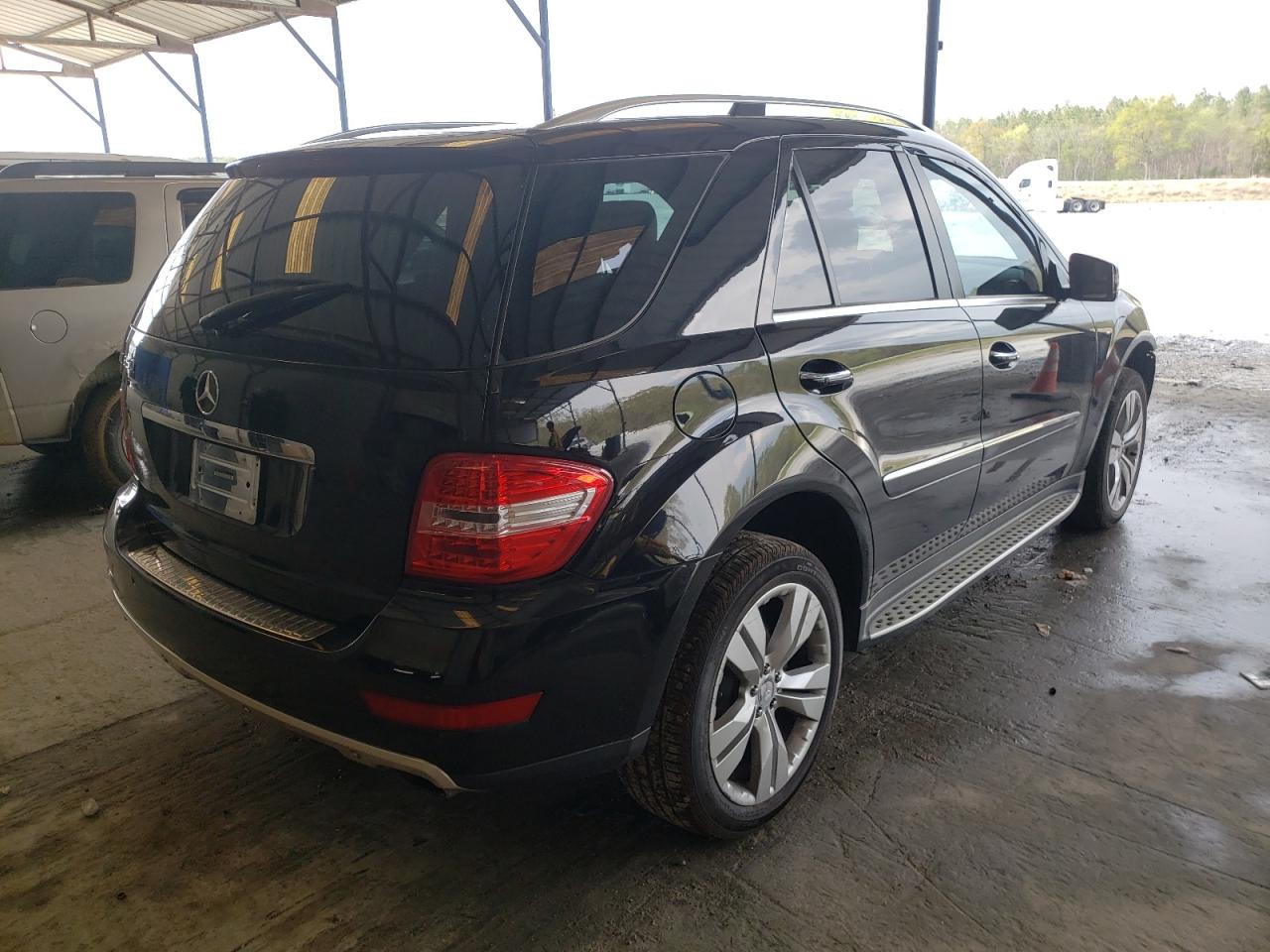 Photo 4 from auction – 2011 MERCEDES-BENZ ML 350 with VIN 4JGBB5GB5BA717543